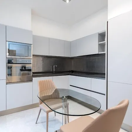 Апартаменти Esop 2 Bedroom In Dorobanti Бухарест