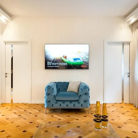 Апартаменти Esop 2 Bedroom In Dorobanti Бухарест