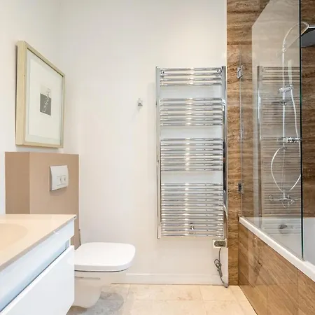 Esop 2 Bedroom In Dorobanti Bucharest