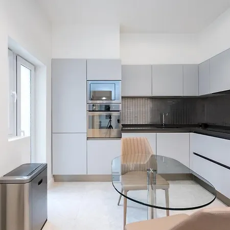 Esop 2 Bedroom In Dorobanti Bucharest